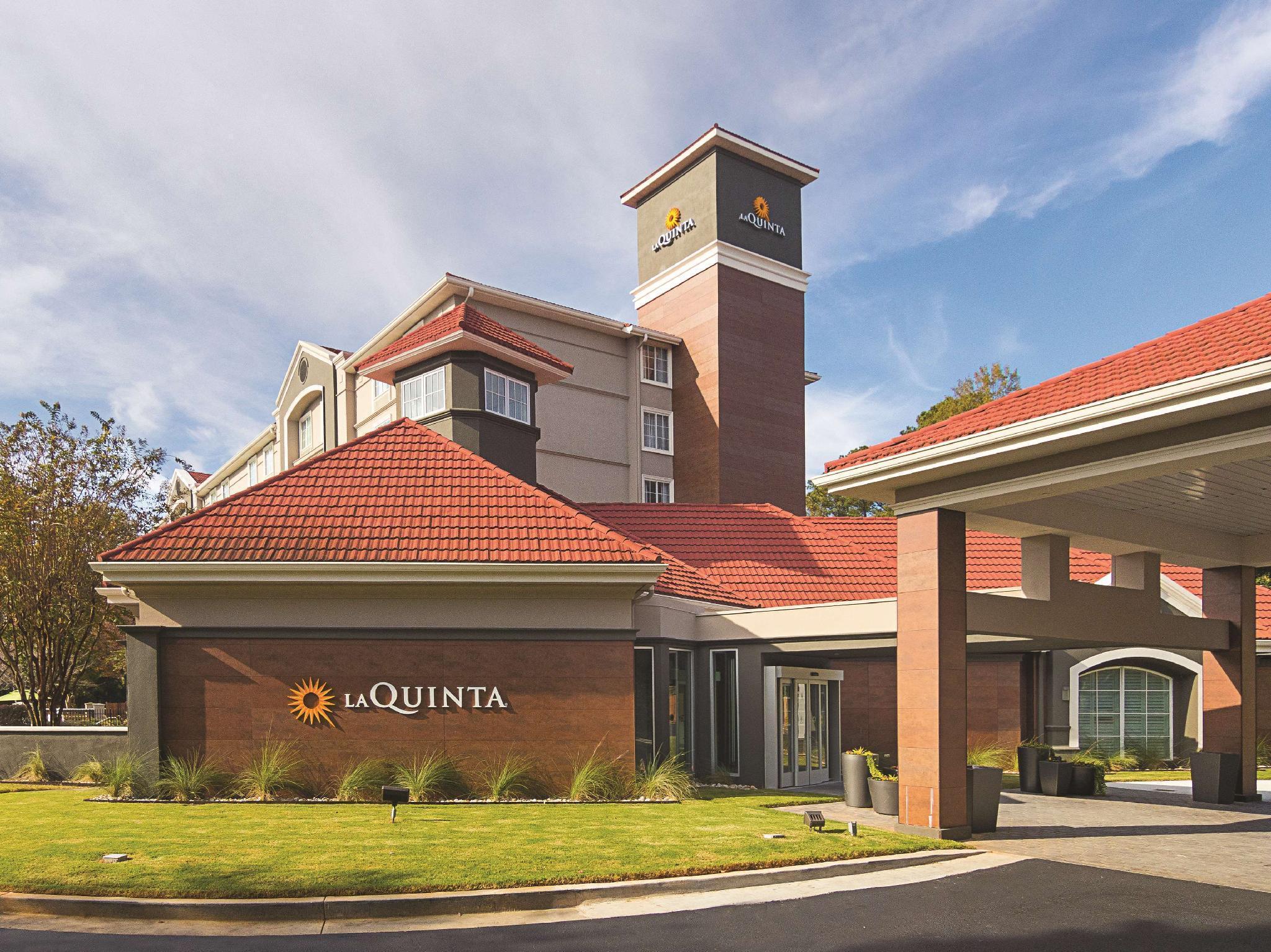 La Quinta By Wyndham Atlanta Conyers Hotell Exteriör bild