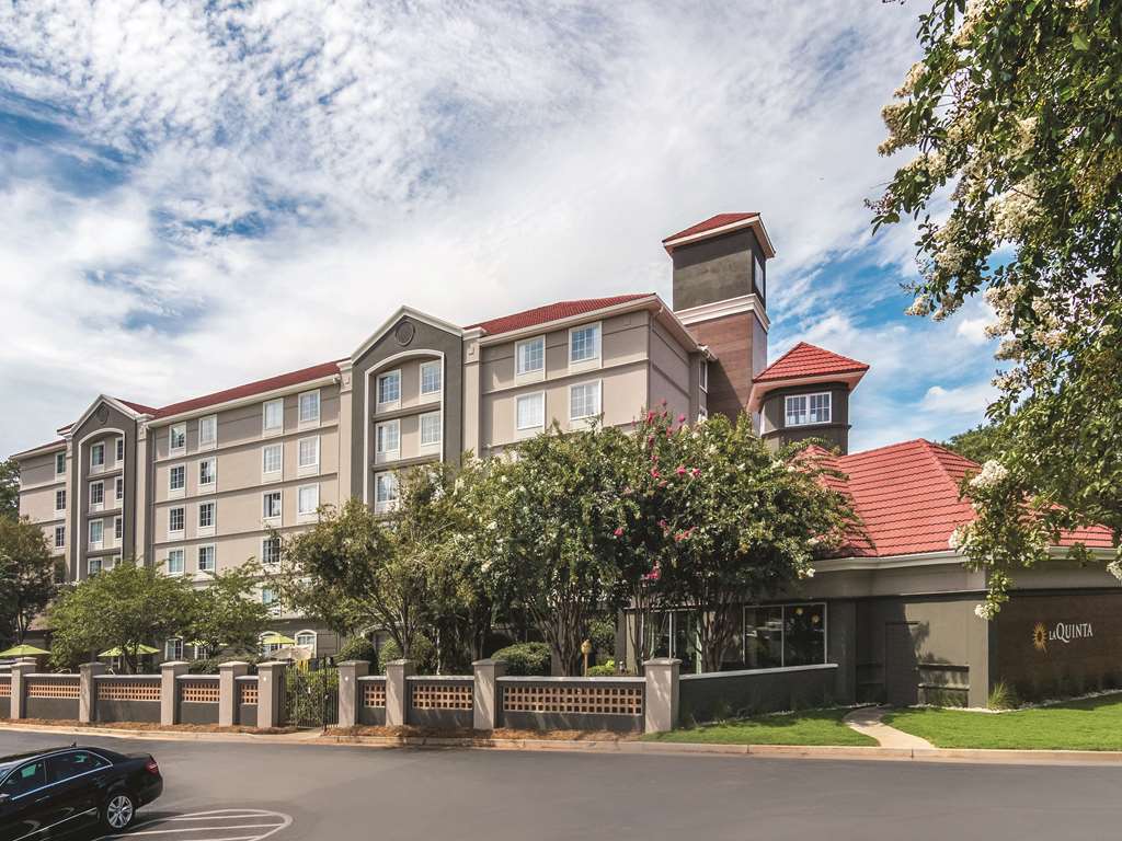 La Quinta By Wyndham Atlanta Conyers Hotell Exteriör bild